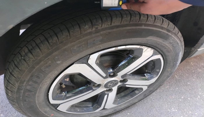 2021 Tata NEXON EV XZ PLUS, Electric, Automatic, 79,343 km, tyre