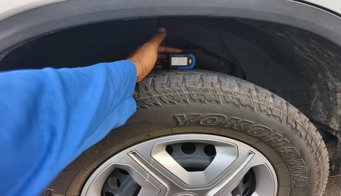 2023 Tata Harrier XE 2.0L KRYOTEC, Diesel, Manual, 96,633 km, tyre