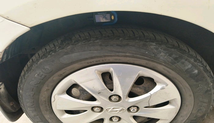 2011 Hyundai i10 SPORTZ 1.2, Petrol, Manual, 1,06,075 km, tyre