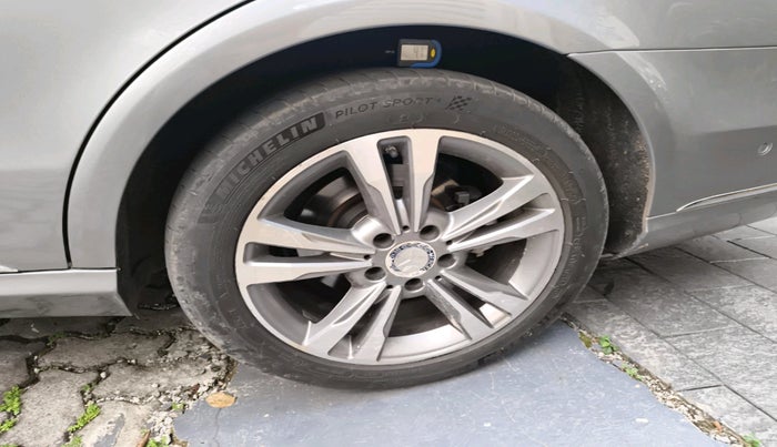 2014 Mercedes Benz E Class E 250 CDI AVANTGARDE, Diesel, Automatic, 87,750 km, tyre