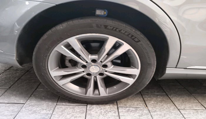 2014 Mercedes Benz E Class E 250 CDI AVANTGARDE, Diesel, Automatic, 87,750 km, tyre