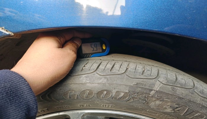 2019 Maruti Ciaz ALPHA  AT 1.5 SHVS PETROL, Petrol, Automatic, 84,816 km, tyre