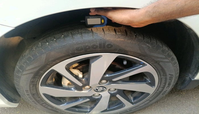 2024 Toyota Glanza V AMT, Petrol, Automatic, 8,686 km, tyre