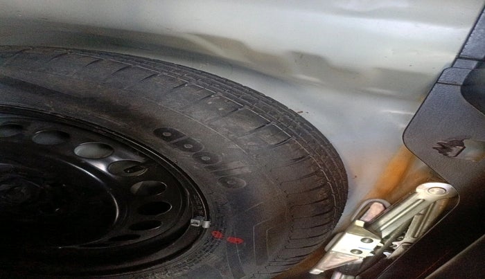 2024 Toyota Glanza V AMT, Petrol, Automatic, 8,686 km, tyre