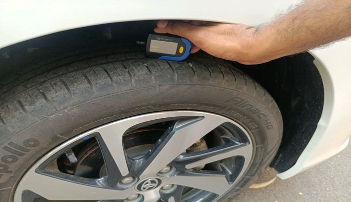 2024 Toyota Glanza V AMT, Petrol, Automatic, 8,686 km, tyre