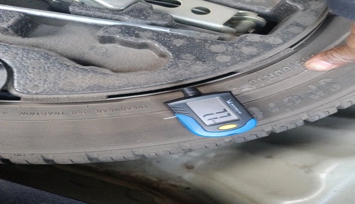 2019 Maruti Vitara Brezza LDI, Diesel, Manual, 80,586 km, tyre