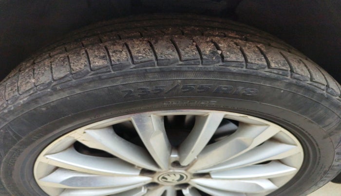 2022 Skoda Kodiaq L&K, Petrol, Automatic, 66,309 km, tyre