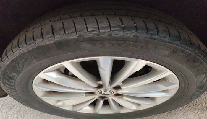 2022 Skoda Kodiaq L&K, Petrol, Automatic, 66,309 km, tyre