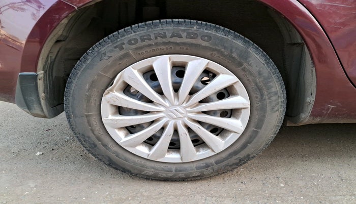 2015 Maruti Swift Dzire VXI, Petrol, Manual, 31,678 km, tyre