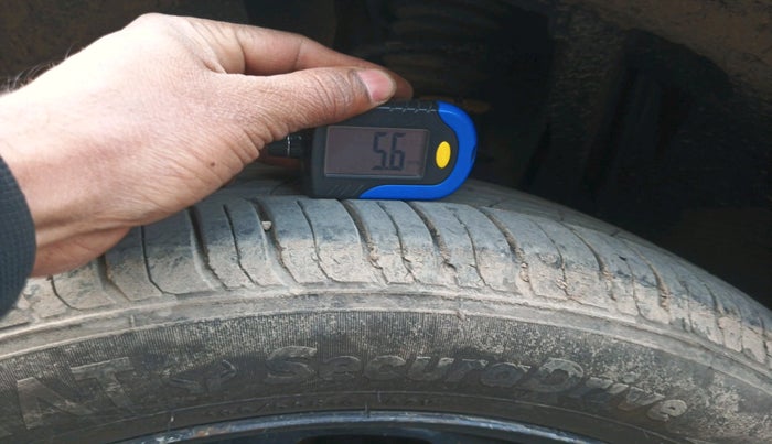 2021 Nissan MAGNITE XL, Petrol, Manual, 43,415 km, tyre