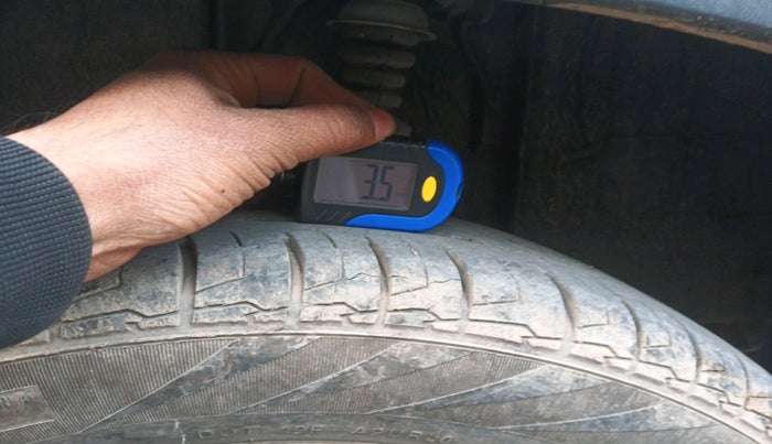 2021 Nissan MAGNITE XL, Petrol, Manual, 43,415 km, tyre