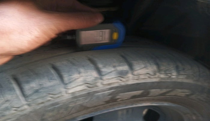 2021 Nissan MAGNITE XL, Petrol, Manual, 43,415 km, tyre