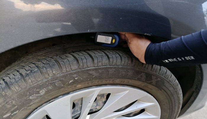 2015 Maruti Ertiga VXI CNG, Petrol, Manual, 1,41,065 km, tyre