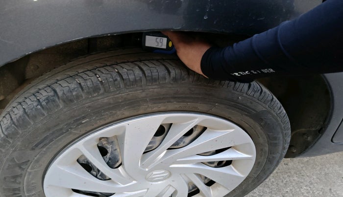 2015 Maruti Ertiga VXI CNG, Petrol, Manual, 1,41,065 km, tyre