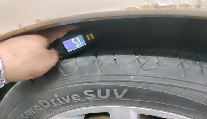 2010 Maruti SX4 ZXI, Petrol, Manual, 1,96,549 km, tyre