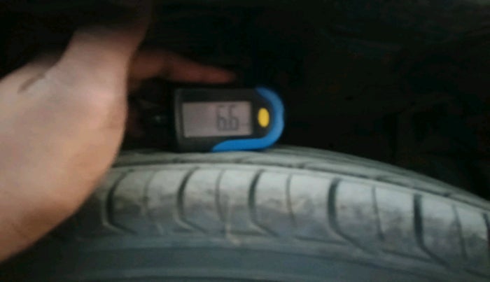 2015 Maruti Swift Dzire VXI, Petrol, Manual, 31,603 km, tyre