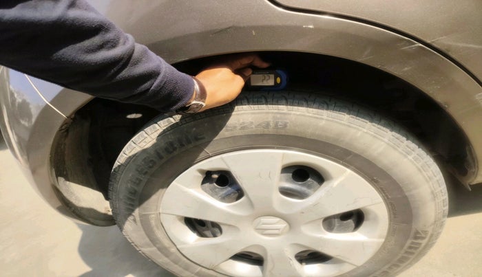 2014 Maruti Ritz VXI, Petrol, Manual, 39,752 km, tyre