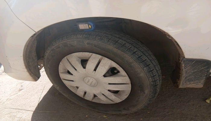 2016 Maruti Alto 800 VXI, Petrol, Manual, 68,458 km, tyre