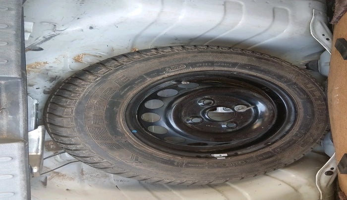 2016 Maruti Alto 800 VXI, Petrol, Manual, 68,458 km, tyre