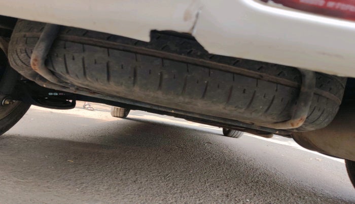 2014 Maruti Ertiga VXI, Petrol, Manual, 90,333 km, tyre