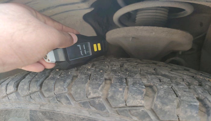 2012 Mahindra XUV500 W8, Diesel, Manual, 90,467 km, tyre