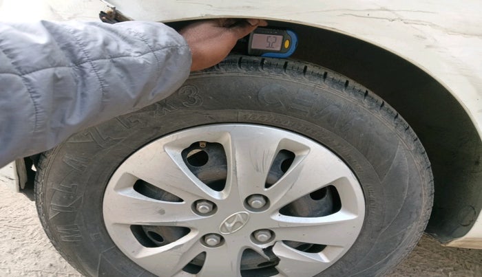 2012 Hyundai i10 SPORTZ 1.1, Petrol, Manual, 1,91,272 km, tyre