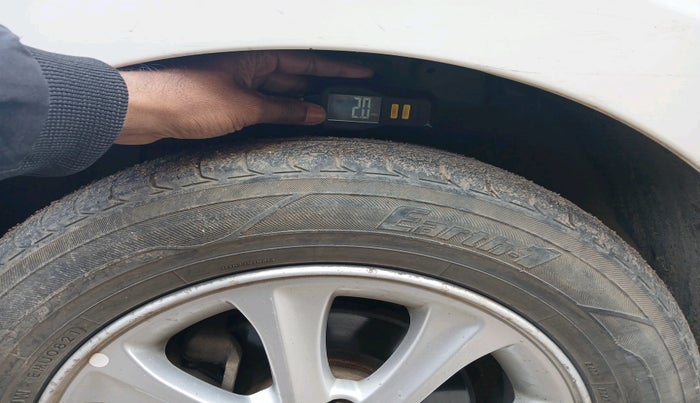 2015 Hyundai Grand i10 ASTA 1.1 CRDI, Diesel, Manual, 50,978 km, tyre