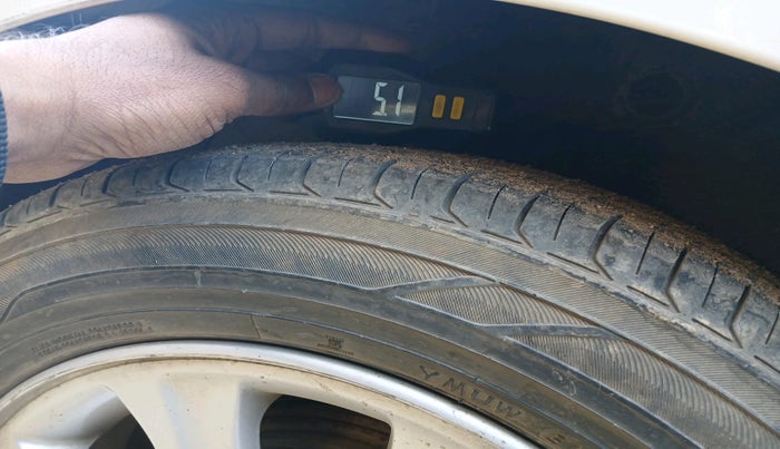 2015 Hyundai Grand i10 ASTA 1.1 CRDI, Diesel, Manual, 50,978 km, tyre