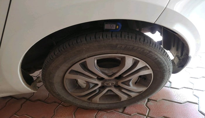 2022 Tata Tiago XZ PETROL, Petrol, Manual, 20,543 km, tyre