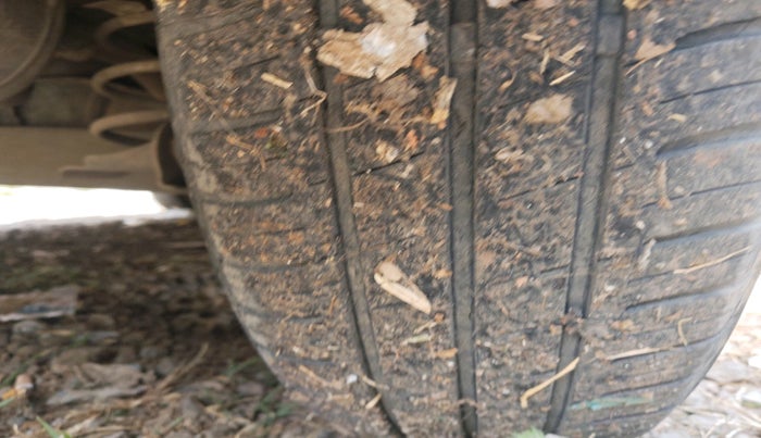 2023 Hyundai GRAND I10 NIOS ERA 1.2 KAPPA VTVT, Petrol, Manual, 31,633 km, tyre