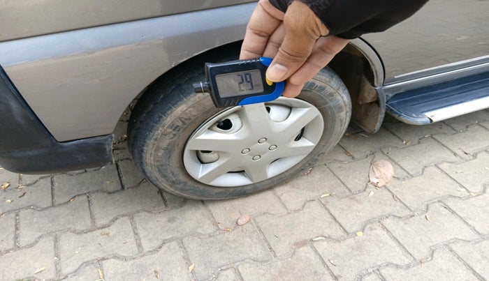 2019 Maruti Eeco 5 STR WITH A/C+HTR, Petrol, Manual, 38,278 km, tyre