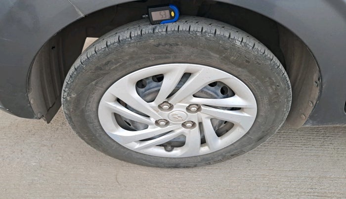 2021 Hyundai AURA S 1.2 CNG, Petrol, Manual, 1,21,054 km, tyre