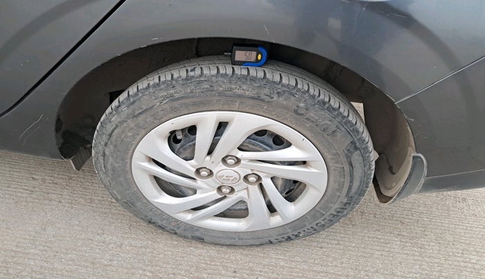 2021 Hyundai AURA S 1.2 CNG, Petrol, Manual, 1,21,054 km, tyre