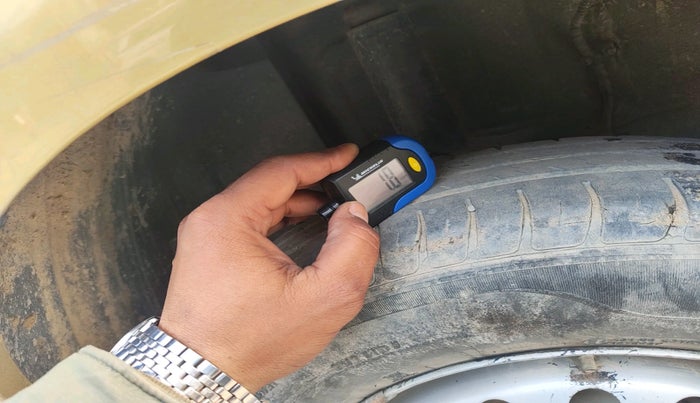 2021 Tata ALTROZ XM DIESEL, Diesel, Manual, 76,139 km, tyre