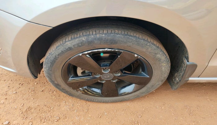 2015 Skoda Rapid AMBITION 1.5 TDI, Diesel, Manual, 1,44,042 km, tyre