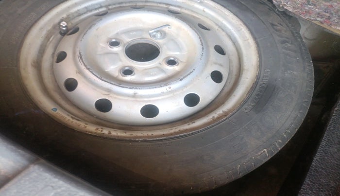 2012 Maruti Wagon R 1.0 LXI, Petrol, Manual, 96,733 km, tyre