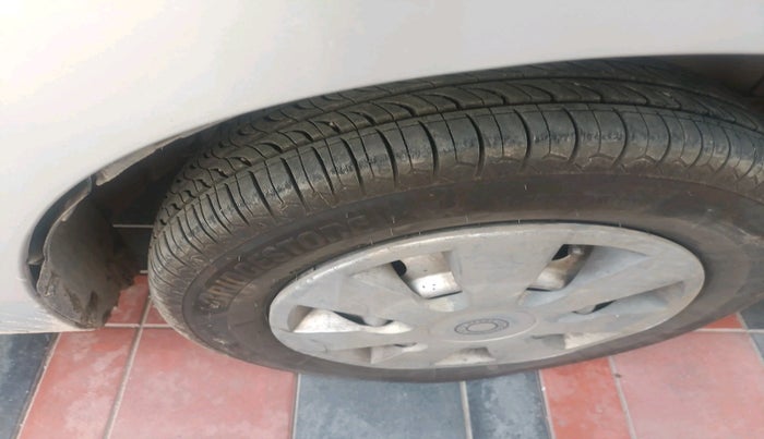 2012 Maruti Wagon R 1.0 LXI, Petrol, Manual, 96,733 km, tyre