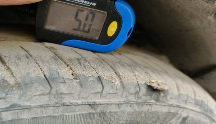 2023 Nissan MAGNITE XV MT, Petrol, Manual, 15,320 km, tyre