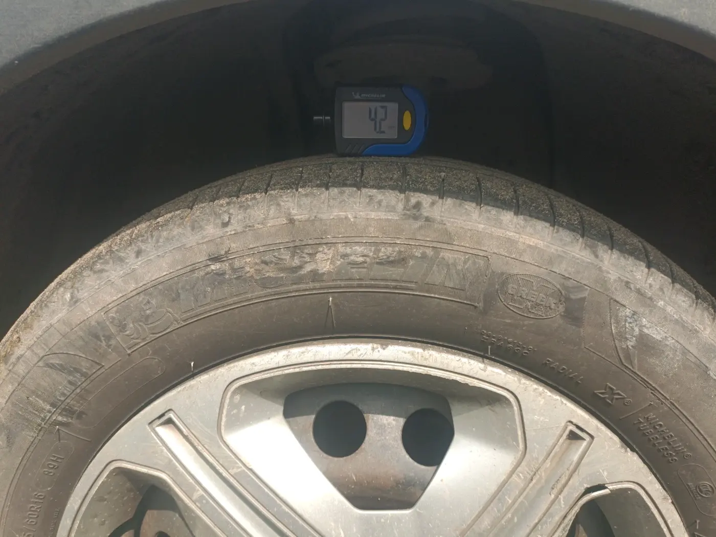 2019 Tata NEXON XM PETROL, Petrol, Manual, 1,30,067 km, tyre
