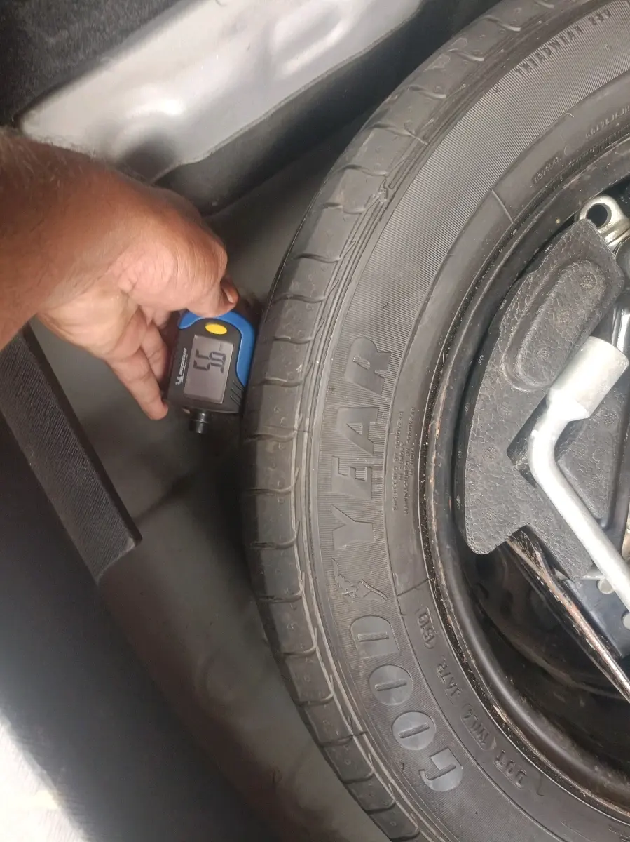 2019 Tata NEXON XM PETROL, Petrol, Manual, 1,30,067 km, tyre