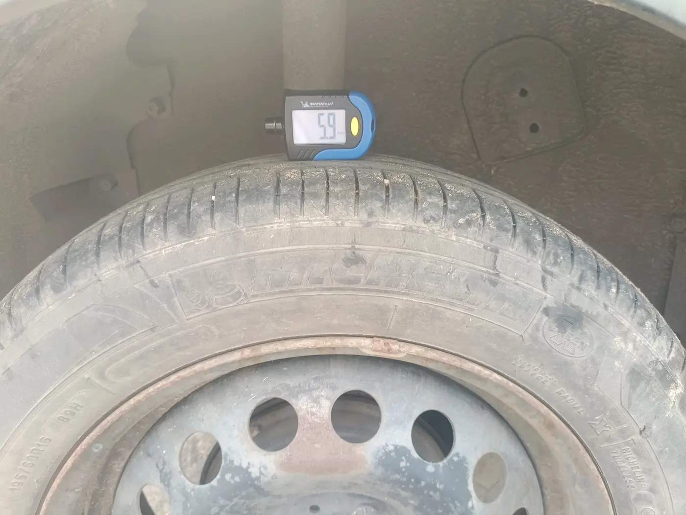 2019 Tata NEXON XM PETROL, Petrol, Manual, 1,30,067 km, tyre