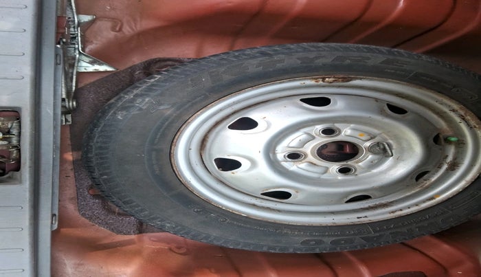 2012 Maruti Alto K10 LXI, Petrol, Manual, 37,451 km, tyre