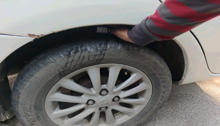 2011 Toyota Etios V, Petrol, Manual, 91,127 km, tyre