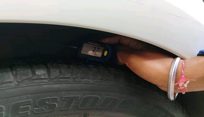 2012 Hyundai Verna FLUIDIC 1.6 VTVT SX, Petrol, Manual, 59,170 km, tyre