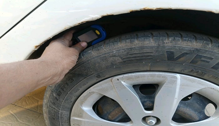 2018 Hyundai Eon 1.0 MAGNA + (O), Petrol, Manual, 1,73,617 km, tyre