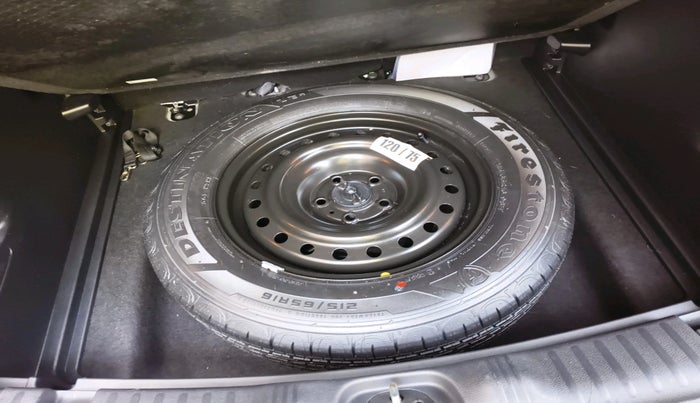 2020 Jeep Compass LIMITED PLUS PETROL AT, Petrol, Automatic, 30,054 km, tyre