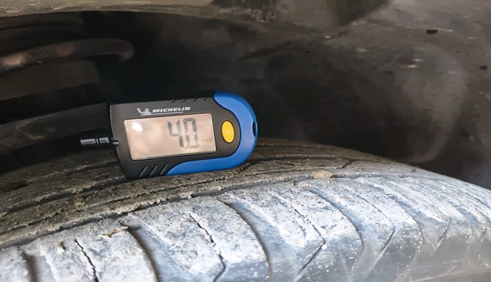 2020 Jeep Compass LIMITED PLUS PETROL AT, Petrol, Automatic, 30,054 km, tyre