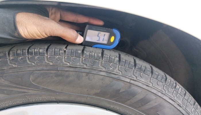 2019 Maruti Swift VDI, Diesel, Manual, 1,32,427 km, tyre