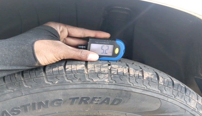 2019 Maruti Swift VDI, Diesel, Manual, 1,32,427 km, tyre