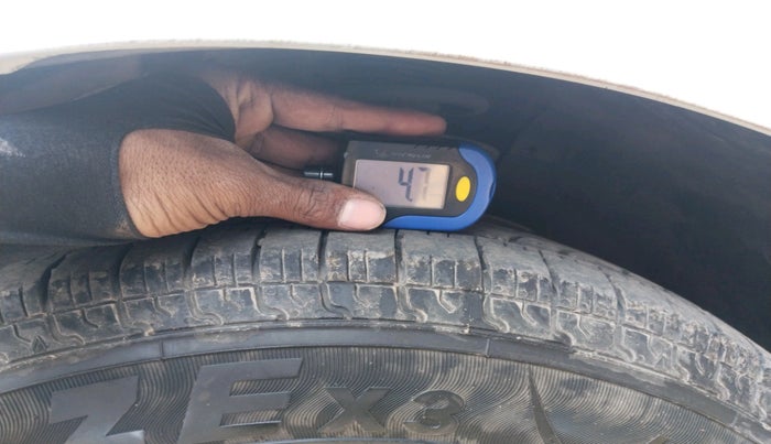 2019 Maruti Swift VDI, Diesel, Manual, 1,32,427 km, tyre